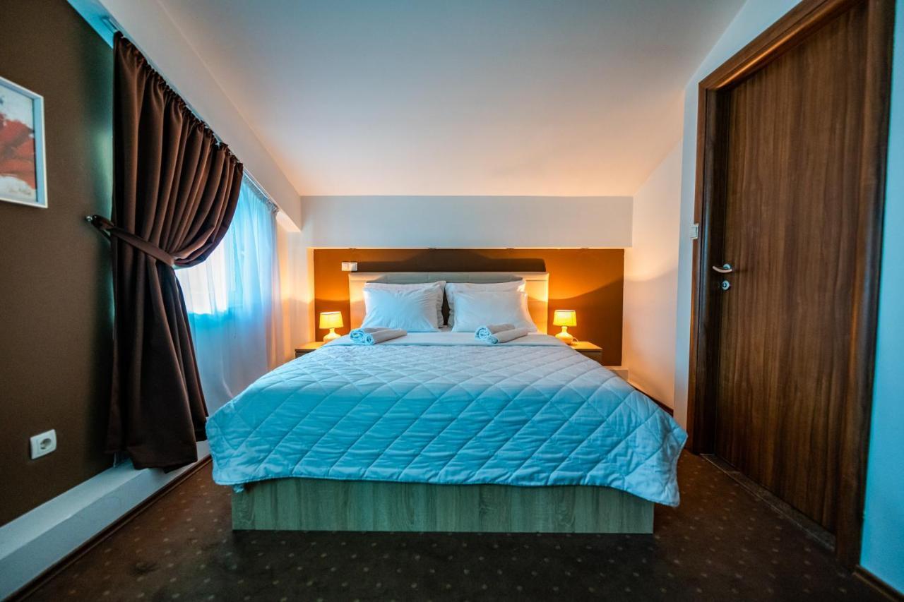 Hotel Oasis Gnojnice Buitenkant foto