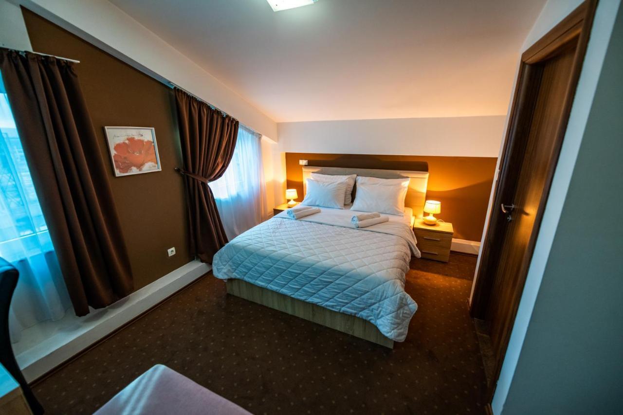 Hotel Oasis Gnojnice Buitenkant foto