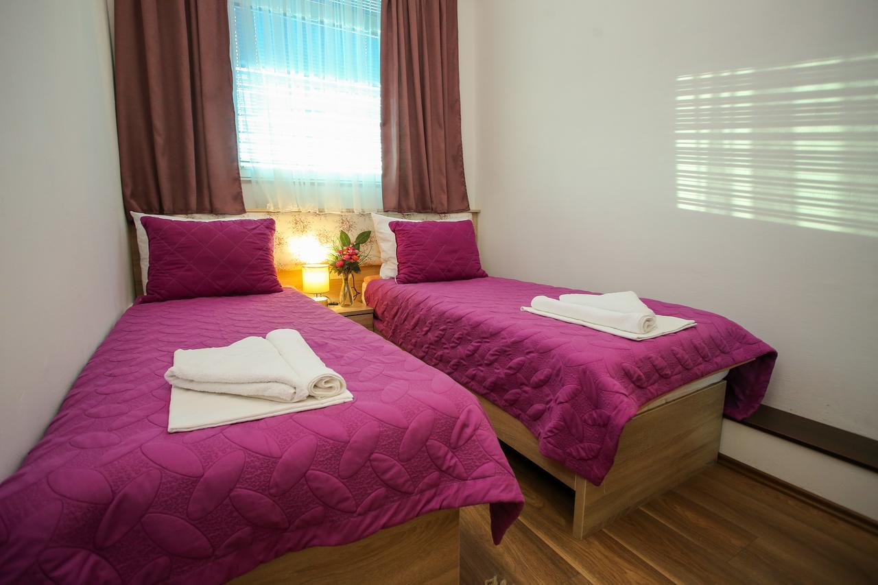 Hotel Oasis Gnojnice Buitenkant foto