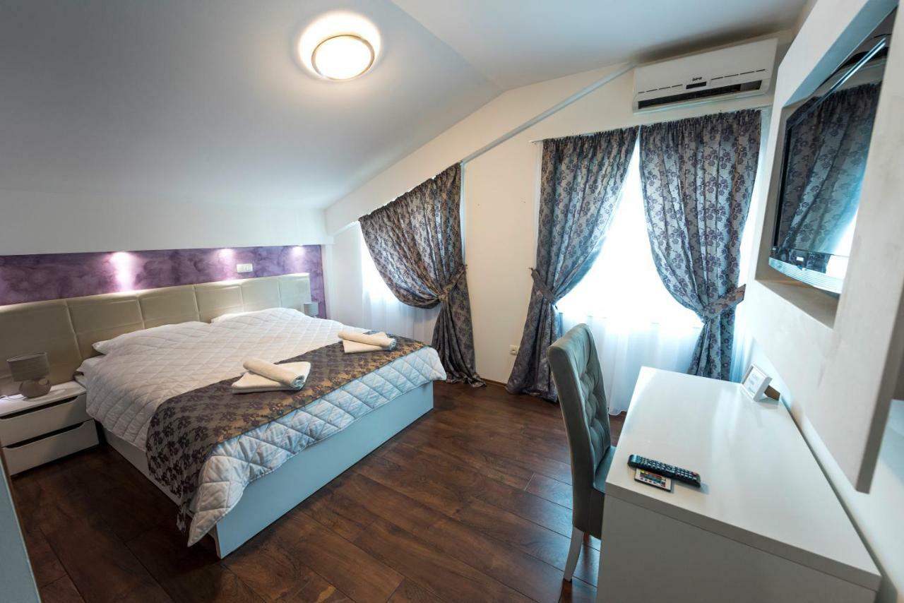 Hotel Oasis Gnojnice Buitenkant foto
